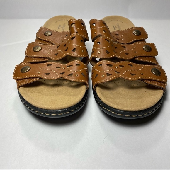 Clarks Ultimate Comfort Collection Sandals - Picture 2 of 6